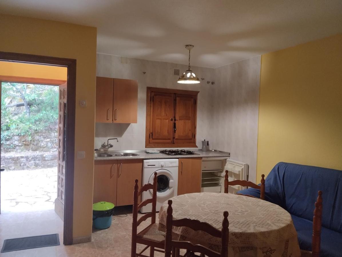 Apartamentos Condado De Miranda Miranda del Castañar Exteriér fotografie